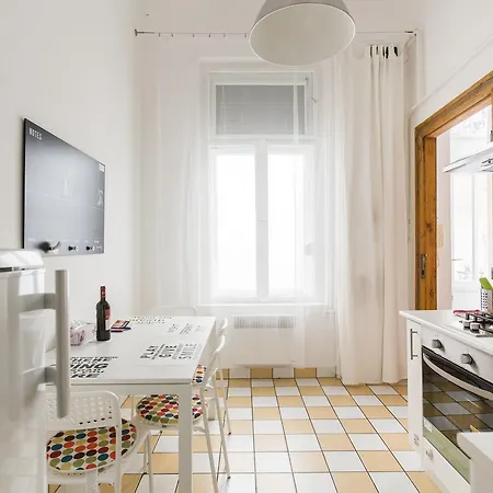 Kazinczy 10 Apartment Budapest